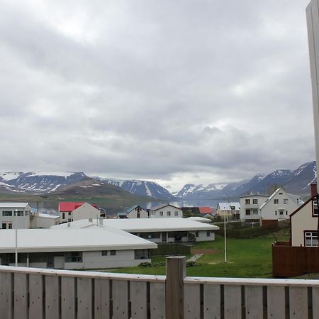 The Guesthouse By The Fjord Thingeyri Номер фото